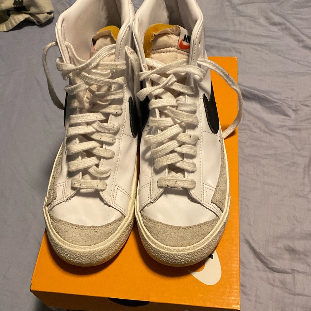 Nike blazer mid ‘77